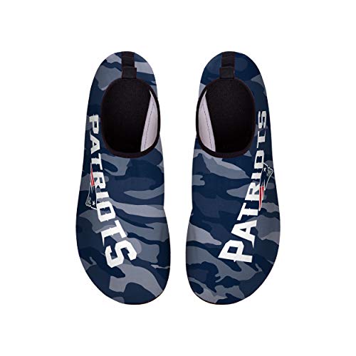 Image of FOCO Men's NCAA & NFL Team Camo Water Shoe