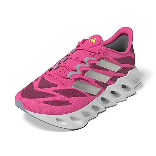 Adidas Damen Switch FWD W Shoes-Low (Non Football), Lucid Pink/Zero Met./Wonder Blue, 43 1/3 EU