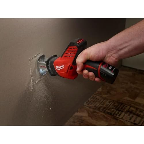 Milwaukee 2420-21 12-Volt Hackzall Saw Kit - image 5
