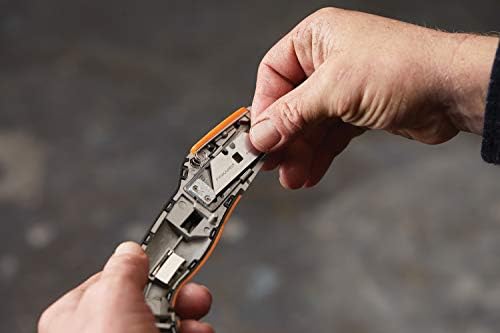Fiskars Nóż uniwersalny z wysuwanym ostrzem, Długość 17,7 cm, Stal nierdzewna/ tworzywo, czarny/ pomarańczowy, CarbonMax, 1027223