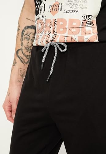 Image of Max Men's Regular Fit Mid Rise Pants