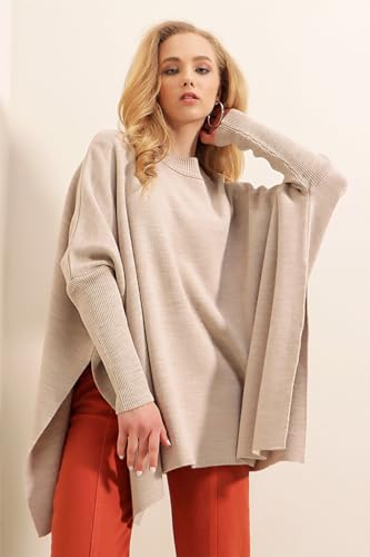 Image of Women's Crew Neck Batwing Sleeve Split Hem Oversized Knit Poncho Sweater