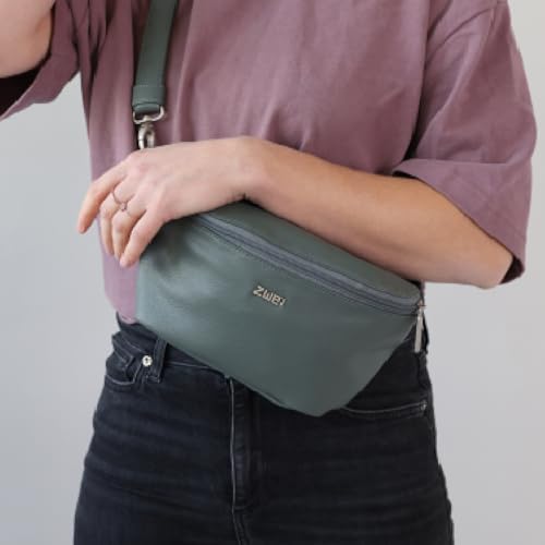 Zwei Damen Hip Bag Mademoiselle.M MH4 Bauchtasche 25 cm 1 Liter aus hochwertigem Kunstleder, Crossbody Bag wasserabweisend, 3-in-1 Bequeme Brusttasche, Gürteltasche & Hüfttasche (Eucalyptus)