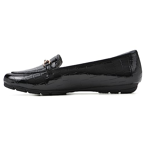 Image of CLIFFS BY WHITE MOUNTAIN Women's Glowing Cushioned Loafer Flat