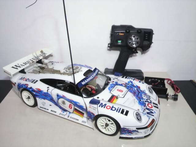 京商 GP-10 （ボディー/32GT-R , エンジン/OS製CZ11に変更) 京商 GP-10 （ボディー/32GT-R , エンジン/OS製CZ11に変更