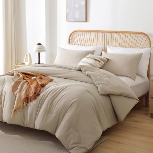 Image of ROSGONIA Oversized King Comforter Light Khaki, 3pcs (1 Boho Comforter & 2 Pillowcases) Lightweight Oversized King Size Comforter Sets Bedding Blanket