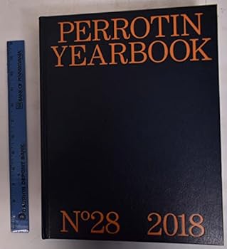 Hardcover Yearbook n° 28 [French] Book