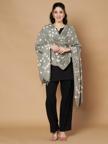 Image of Women's Cotton Rayon Bandhani Print Dupatta with Tassels 2.25 Meters | Women's cotton printed dupatta with tassels.