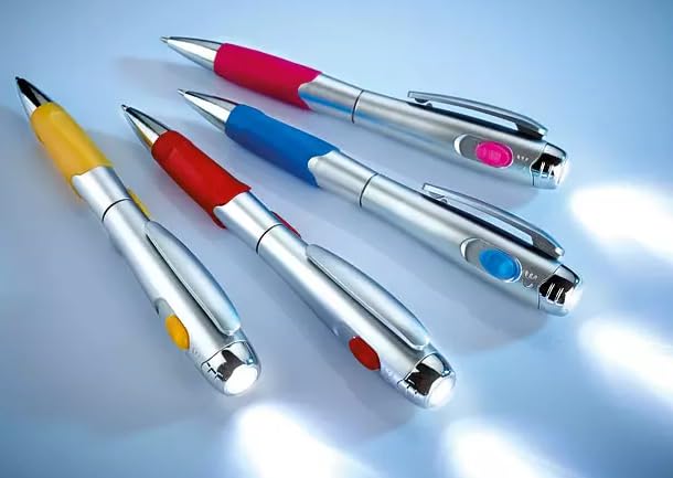 Freshnewlooks Set of 4 Pens with Bright LED Light Ballpoint Torch Aids Reading Black Ink