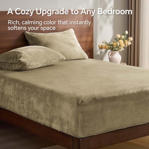 Image of BEDELITE Flannel Full Fitted Sheet & Pillowcases Set, Camel, 3 Pieces | Ultra Soft Plush Fleece Bed Sheet with Elastic Corner Straps, 16 Inch Deep Pocket, Fuzzy All-Season Gift & Room Decor