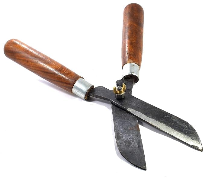 VALGHA VALAMUDAN AGRI ENGINEERING Heavy Duty Wooden Handle Garden Shear Hedge Cutter Heavy Duty Carbon Steel Hedge Shears For Gardening| Hedge Pruning Shears (B0CYQ27NC4) Amazon Price History, Amazon Price Tracker