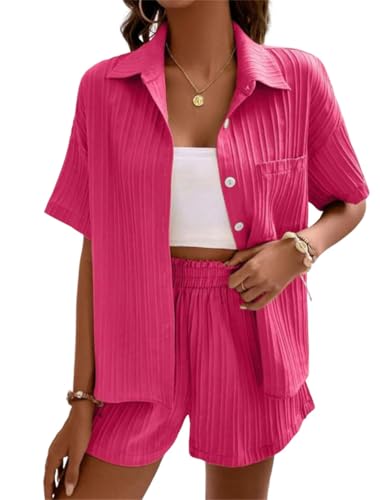 Short taille haute et chemise manches courtes : la solution fraîcheur contre la chaleur