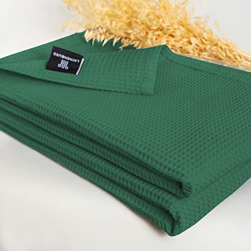 LAYNENBURG Manta para Sofá Verano 150 x 200 cm - Waffle Pique 100% Algodón - cocha Ligera de Verano - Manta de algodón como Manta de Cama, de sofá - Manta de sofá aireada (Verde Oscuro) - imagen 6