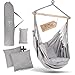 Produktbild BELLAMATILDA® HÄNGESESSEL 100% Baumwolle | breites Tuch und 3 Kissen | Hängestuhl Outdoor & Indoor | XXL Hängesitz für Erwachsene & Kinder bis 150 kg (Länge 120_x_Breite 160_cm, Hellgrau)