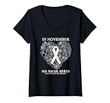 donna in november we wear white lung cancer awareness heart flower maglietta con collo a v