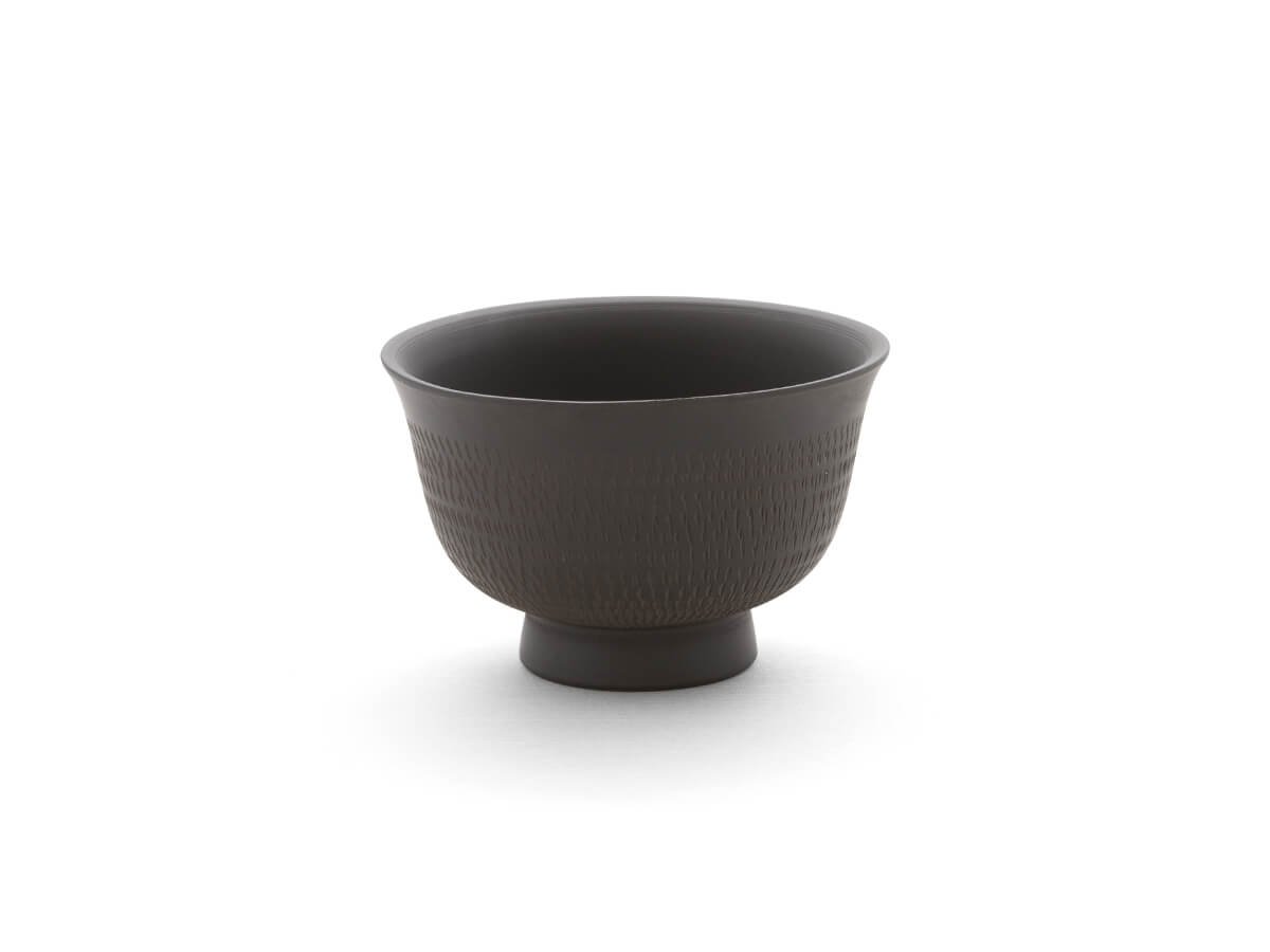 Japanisches Tee-Service 6-teilig, Tokoname TOBIKANNA Kuro mit 5 Teeschalen. Schwarz, Handmade auf der Töpfer-Scheibe, integriertes Keramik-Sieb