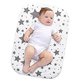 Excellent souvenir : ce matelas à langer pour commode offre une flexibilité inégalée, fonctionnant parfaitement dans divers environnements tels que votre maison, parc ou voiture, offrant aux parents un soutien fiable et pratique lors du changement de couche tout en préservant la valeur sentimentale d'un souvenir attentionné pour l'avenir