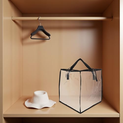 Bolsas triangulares para colgar ropa y acabar con el desorden de perchas en la lavandería 8