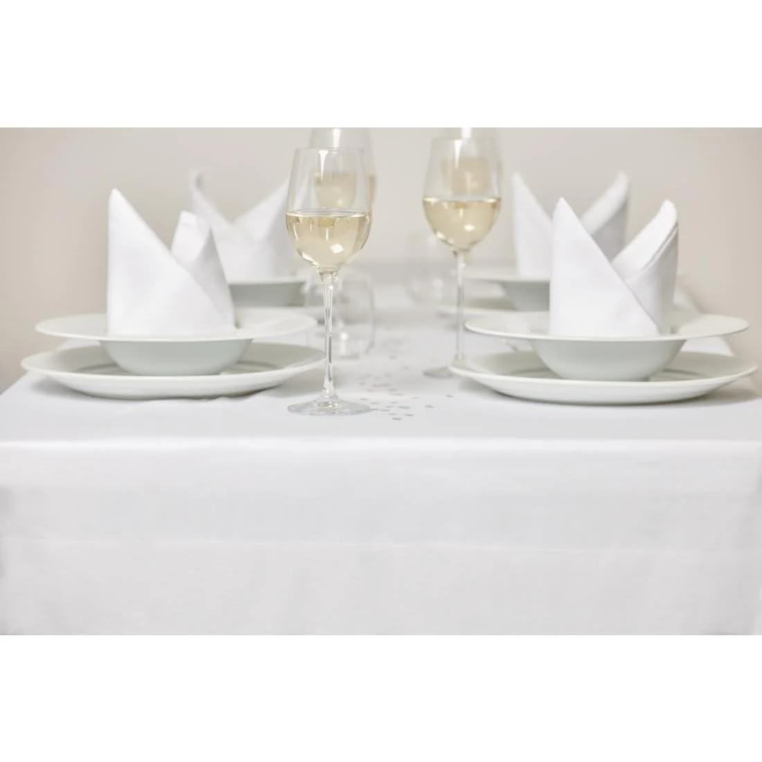 Mitre Luxury satynowa wstążka obrus biały 229 cm