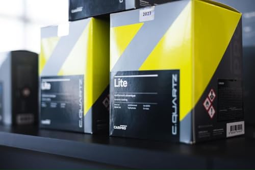 Image of CARPRO CQUARTZ Lite - Sio2 (ceramic), Tio2 (titanium) Hybrid Car Ceramic Coating or Topcoat, Apply to Any Surface, Wipe On and Wipe Off - 100mL