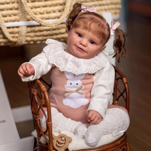 YIHANGG 24" Lebensechte Reborn Babypuppen Neugeborene Puppe 60cm Realistisch Reborn Kleinkind Mädchen Braunes Haar Weihnachten Geburtstag Geschenke – Bild 4