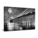 lienzo blanco y negro online PUEDES colgar el impresión sobre lienzo Fácil y Rápido porque el paquete tiene todo lo que necesita dentro. Descubrirá la característica de Doble Vista de la pintura. Brilla suavemente hasta 8 horas en la oscuridad