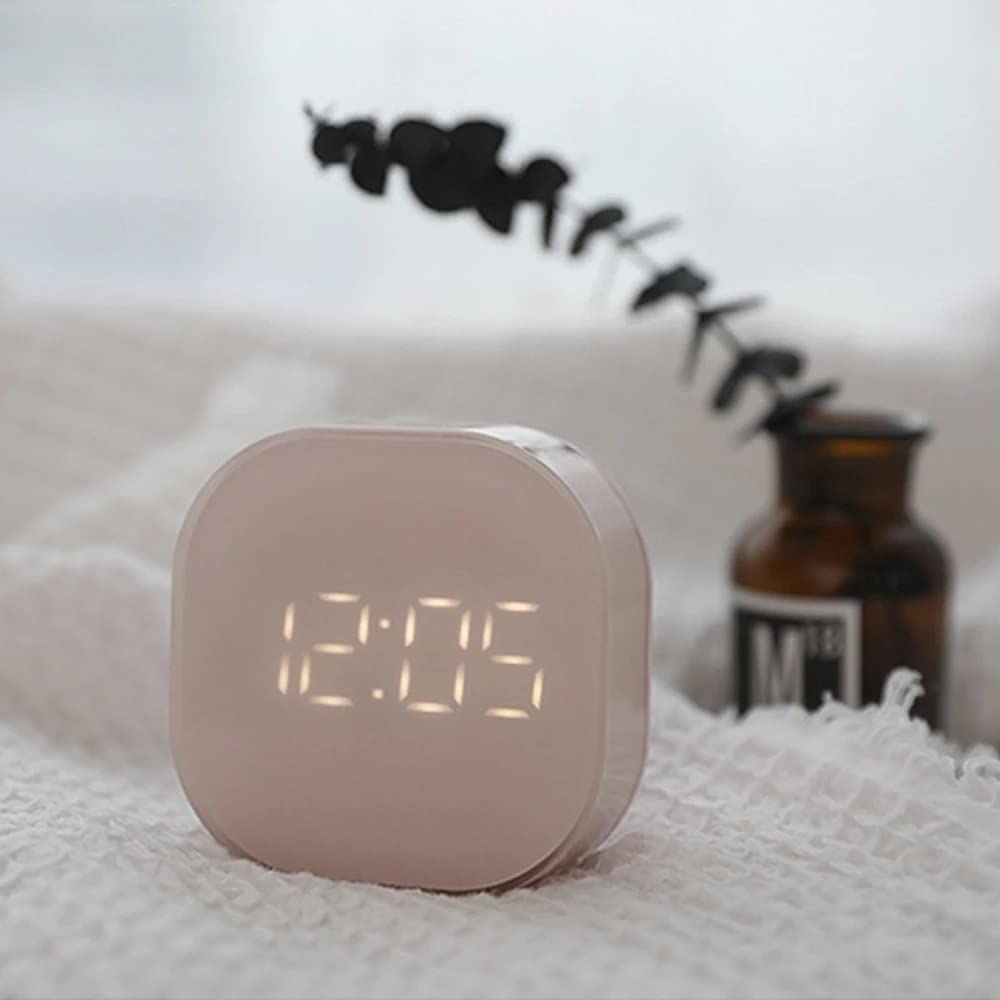 Reloj despertador electrónico cuadrado silencioso para mesita de noche, inteligente, sensor de temperatura, atracción magnética, reloj de escritorio (azul)