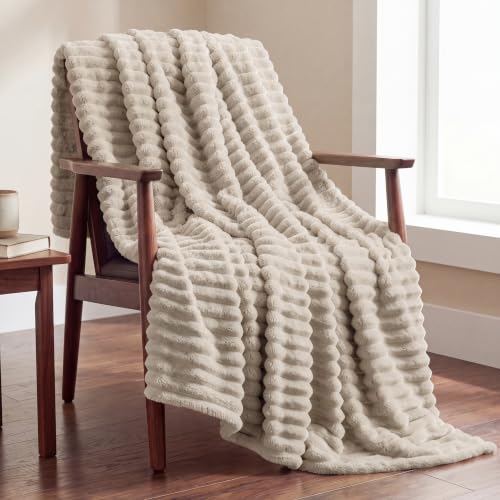 Utopia Bedding Streifen Kuscheldecke Flauschig [150 x 200 cm, Leinen] Weiche, leichte und warme Fleecedecke. Gemütliche und atmungsaktive… – Ansicht 1