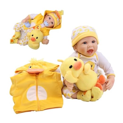 RUNGQIANY Bambole Reborn Maschio - 22 pollici Realistico bambole reborn Regali di giocattoli per bambini e bambine Bambola con Animali di Peluche Gialli, Vestito con Cappuccio Giallo Regali di Natale