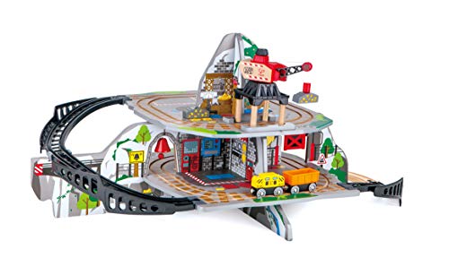Hape E3755 Kleine Bergmine, Holzeisenbahn mit viel Zubehör, ab 3 Jahre, Mehrfarbig