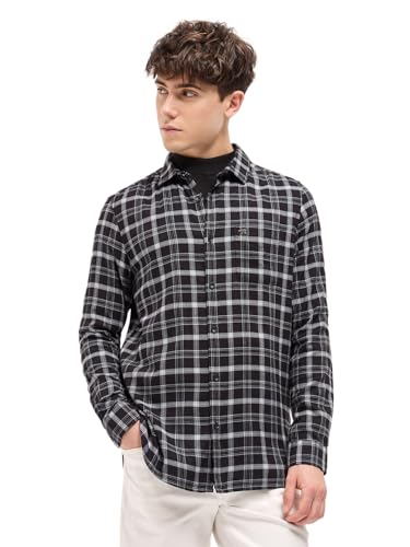 Image of THE BEAR HOUSE Men Spread Collar Checked Cotton Slim Fit Shirt