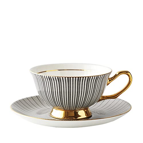 Tasses à thé et café au charme vintage pour savourer chaque instant précieux