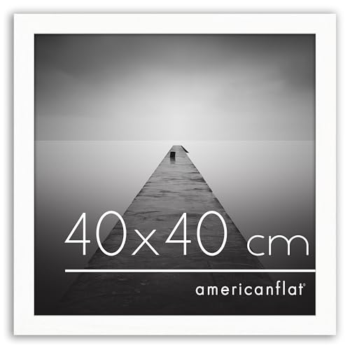 Resiste a Tutto: Con la sua struttura in legno multistrato e una protezione in plexiglass, offre lo spazio ideale per valorizzare sia poster che foto. Il pannello anteriore incluso assicura che le tue immagini rimangano sempre al loro posto.