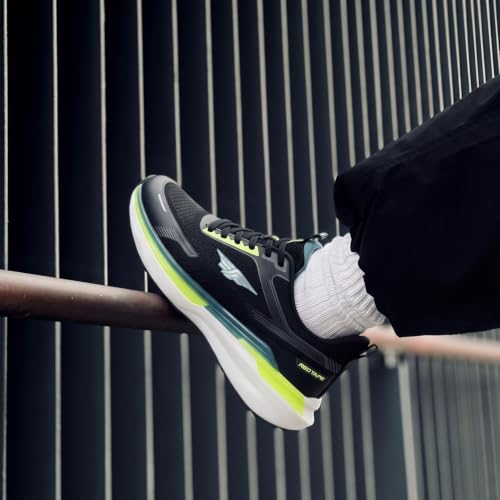 Image of Red Tape Low Cut Sports Shoes for Men in Black | Sports Shoes
