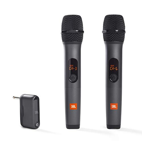 Facile configurazione: collega il ricevitore wireless a due canali al tuo diffusore, accendi i microfoni senza cavo con batterie AA e sarai pronto per una performance da star; 6 ore di autonomia