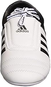 Ofis sudining voyeurizm videosi Missionerlik pozitsiyasida qoramagiz bilan jinsiy aloqa