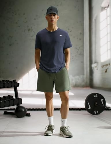 Image of Nike Men's Form Dri-FIT 7 inch Workout Shorts; Unlined Training Shorts