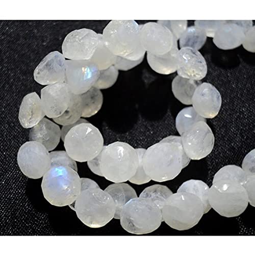 Pierre de lune naturelle en perles facettées briolette pour offrir un bijou fait main