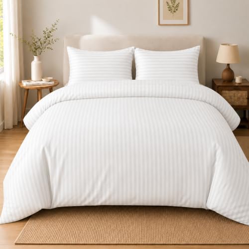 Image of Castiqa Premium Glace Cotton Satin King Size Stripes Pattern Quilt Cover /Duvet Cover /Rajai Cover /Blanket Cover with Zipper Closure (Queen (80x90 inch), White)
