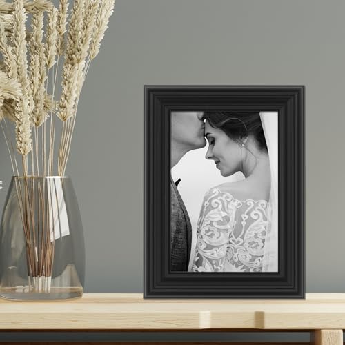 Image of Lawrence Frames 535446 Black 4x6 Classic Detailed Picture Frame