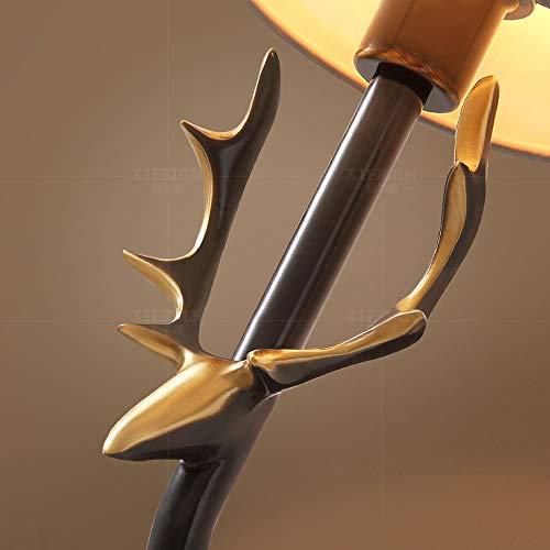 Applique murale tête de cerf dorée design luxe E14 pour salon chic
