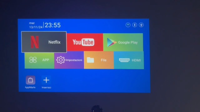 Mini Proiettore Portatile WiFi E Bluetooth - Android 11, Correzione Automatica, Proiezione Fino A 150", Per Film E Gaming