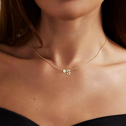 CAROVO Gold Heart Initial Necklaces for Women Letter A To Z Simple Cute 14K Gold Plated Necklace Dainty Heart Necklace Tiny Gold Initial Necklaces Birthday Gifts for Women3