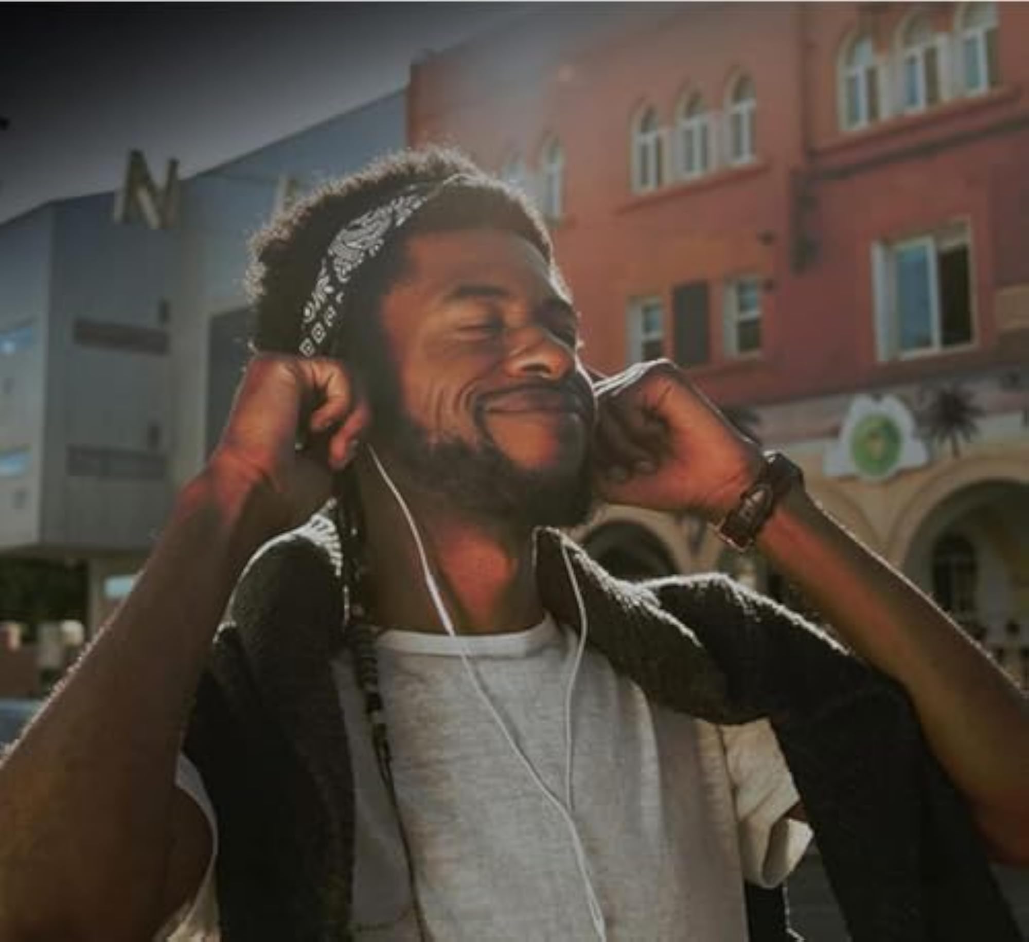 Type-C Earphones with Mic for iPhones & Android Devices