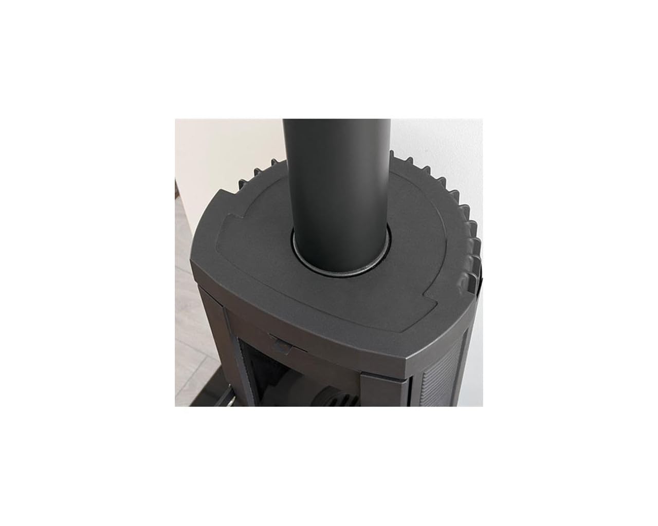 Stufa Interamente in ghisa Smaltata ad Alto rendimento Termico, focolare in ghisa con Sistema di Post combustione. Vetro ceramico Resistente a 750°
