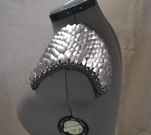 Scale Mail Epaulettes in Knitted Dragonhide Armor - Silver2