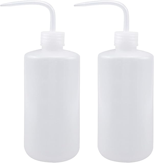 2 Pack Plant Watering Bottle Plastic Small Safety Wash Bottle Flower Succulent Squeeze Watering Can with Narrow Mouth Economy Tattoo Wash Squeeze Condiment Bottle for Indoor Plants Lab 500 ml