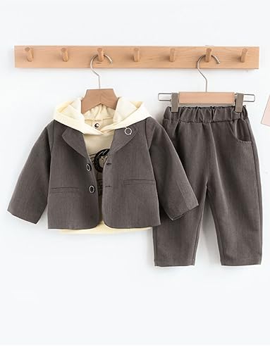 Tuxedos de garçon chic à revers échancré et coupe ajustée pour les soirées formelles - 5