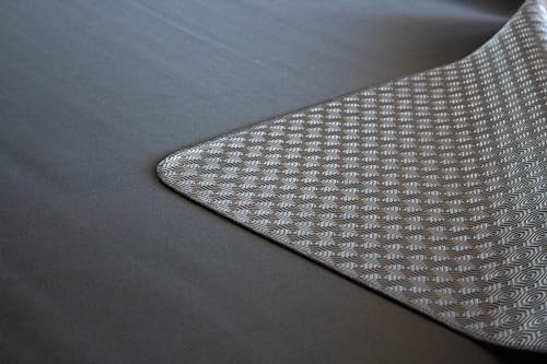 GEMITEX Table Protector Made in Italy Anti-Slip, Shockproof, Double-Sided Black/Black, 140 x 140 cm - Image 3