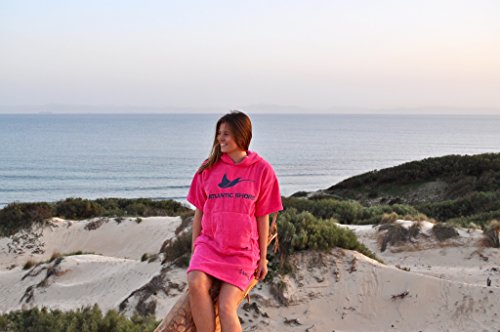 ATLANTIC SHORE | Surf Poncho | Badeponcho mit Kapuze aus 100% Baumwolle | Unisex | Basic für Erwachsene in Pink | Long (ab 175 cm) - Image 5